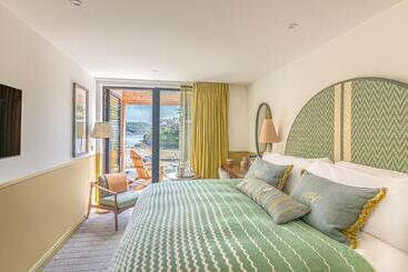 Harbour Beach Club, Hotel & Spa