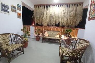هتل Hospedaje Ola Marina