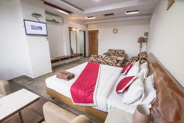 فندق Illusion Inn