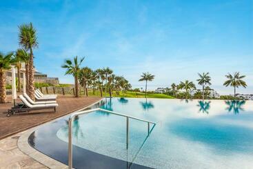 هتل Los Jardines de Abama Suites