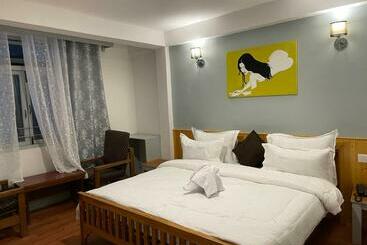 Mellow Fellow Hostel