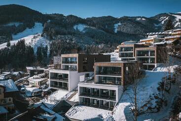 Nikolaus By Avenida Panoramic Wellness Suites