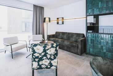 Nikolaus By Avenida Panoramic Wellness Suites