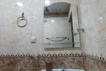 پانسیون Siran Guest House