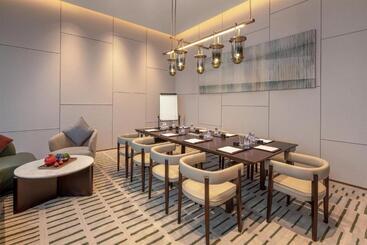 Hualuxe Hotels And Resorts Qingdao Licang, An Ihg