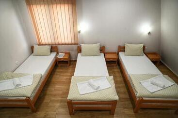 پانسیون Prenoćište I Restoran Ihthis