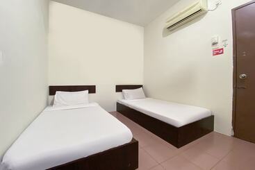 Spot On 89907 Motel Impian
