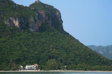 هتل Hansar Pranburi
