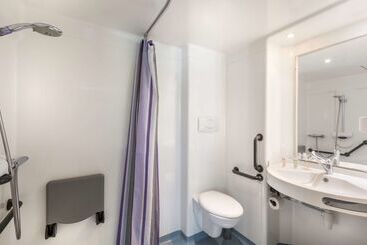 هتل Best Western  La Mare O Poissons
