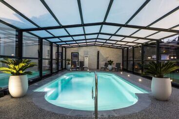 هتل Best Western  La Mare O Poissons