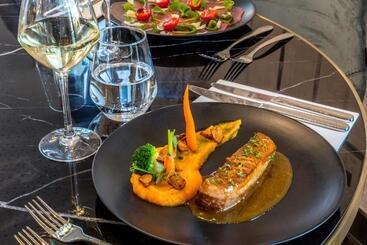 هتل Best Western Plus Europe Hôtel Brest