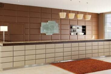 هتل Holiday Inn Al Khobar   Corniche, An Ihg