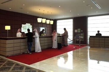 هتل Holiday Inn Al Khobar   Corniche, An Ihg