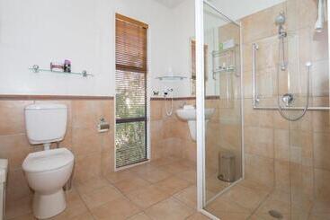 هتل Lime Tree Lodge