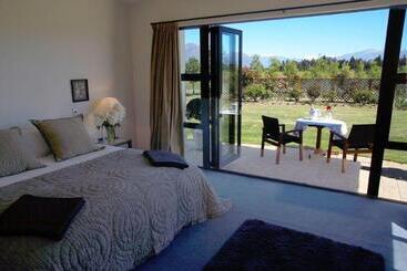 هتل Lime Tree Lodge
