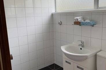 هتل Manapouri Lakeview Motor Inn