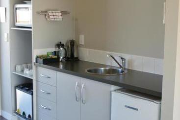 هتل Marlborough Vintners Accommodation