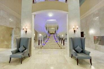 هتل Mercure Corniche Al Khobar