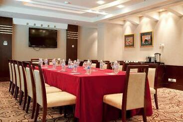 هتل Mercure Corniche Al Khobar
