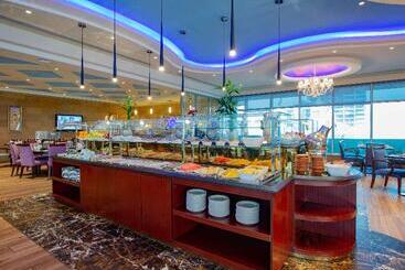 هتل Mercure Corniche Al Khobar