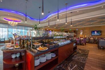 هتل Mercure Corniche Al Khobar
