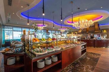 هتل Mercure Corniche Al Khobar