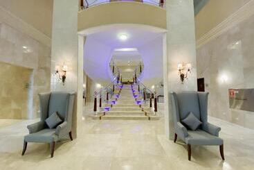 هتل Mercure Corniche Al Khobar
