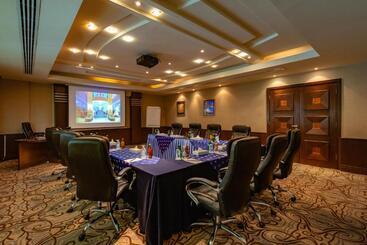 هتل Mercure Corniche Al Khobar