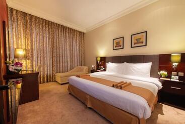 هتل Mercure Corniche Al Khobar