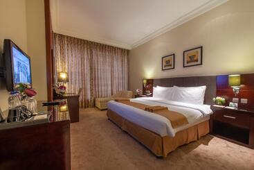 هتل Mercure Corniche Al Khobar