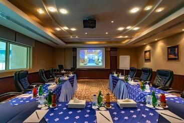 هتل Mercure Corniche Al Khobar