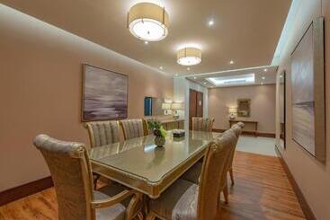 هتل Mercure Corniche Al Khobar