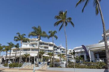 هتل Oaks Resort & Spa Hervey Bay