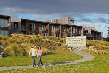هتل Peppers Bluewater Resort