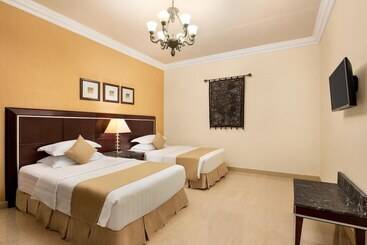 هتل Ramada By Wyndham Dammam Khaleej Road