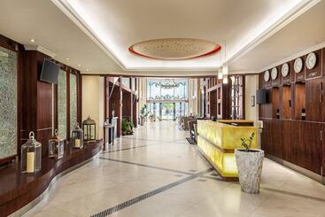 هتل Ramada By Wyndham Dammam Khaleej Road