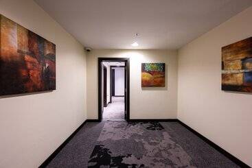 هتل Ramada Encore Doha By Wyndham