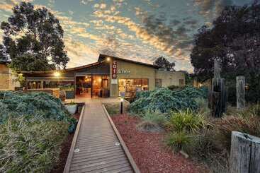 هتل Ramada Resort By Wyndham Phillip Island