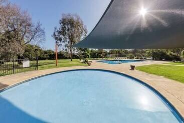 هتل Ramada Resort By Wyndham Phillip Island