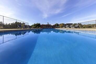 هتل Ramada Resort By Wyndham Phillip Island
