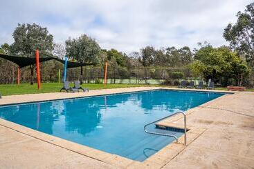 هتل Ramada Resort By Wyndham Phillip Island