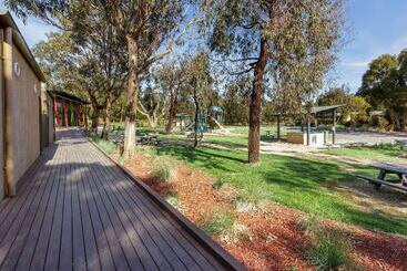 هتل Ramada Resort By Wyndham Phillip Island