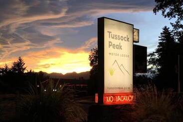 هتل Tussock Peak Lodge