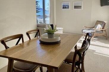 Kaikoura Waterfront Apartments
