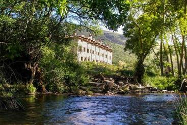 Ribera Del Corneja