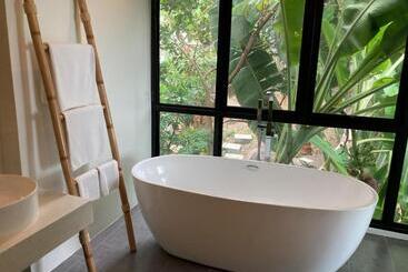 Villa The Spot Koh Samui - Coral Cove Beach