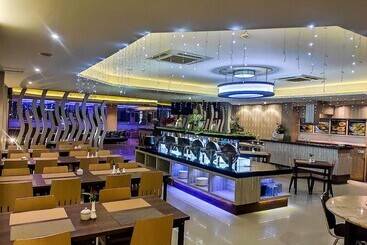 هتل Grand Parama