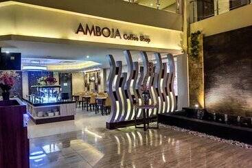 هتل Grand Parama