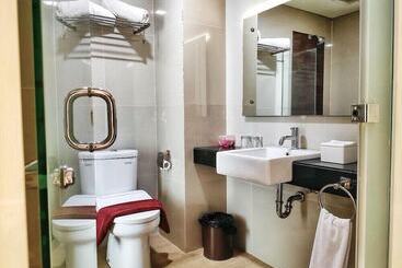 هتل Grand Parama