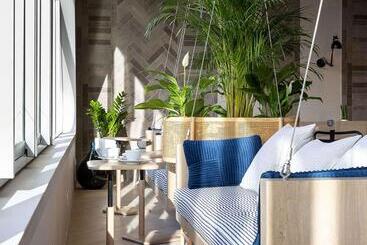 هتل Hilton Garden Inn Le Havre France